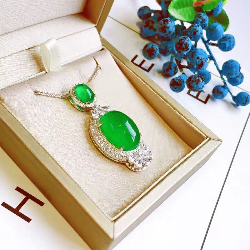 01. 크리소프레이즈 비둘기알 펜던트