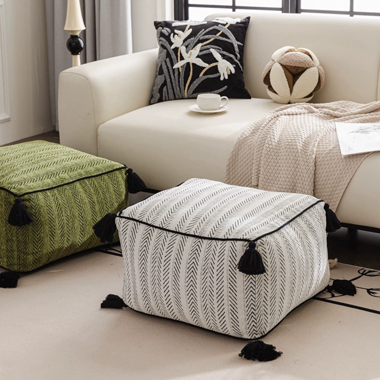 Ковер для гостиной с балконным футоном во французском стиле