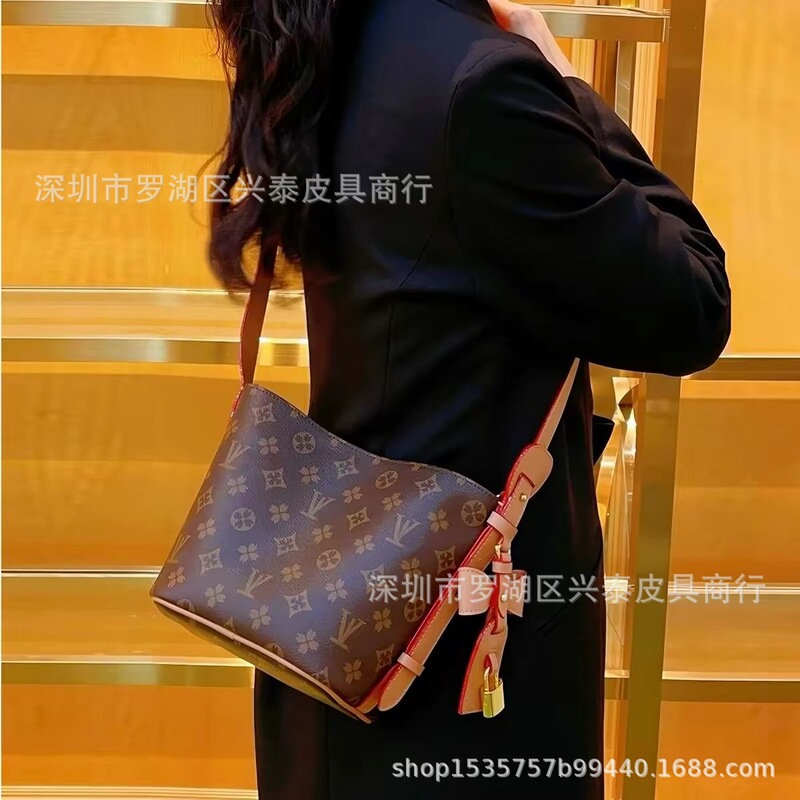 European and American Luxury Brand New Allin&Lv Monogram Bucket Bag, Handbag, Shoulder Bag, Crossbody Bag, Genuine Leather Women's Bag European and American Luxury Brand New Allin&Lv Monogram Bucket Bag, Handbag, Shoulder Bag, Crossbody Bag, Genuine Leather Women's Bag