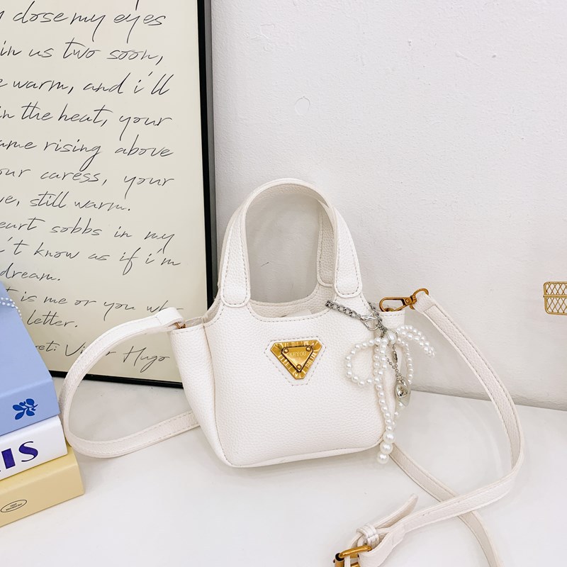 액세서리가 없는 818 흰색 단일 가방