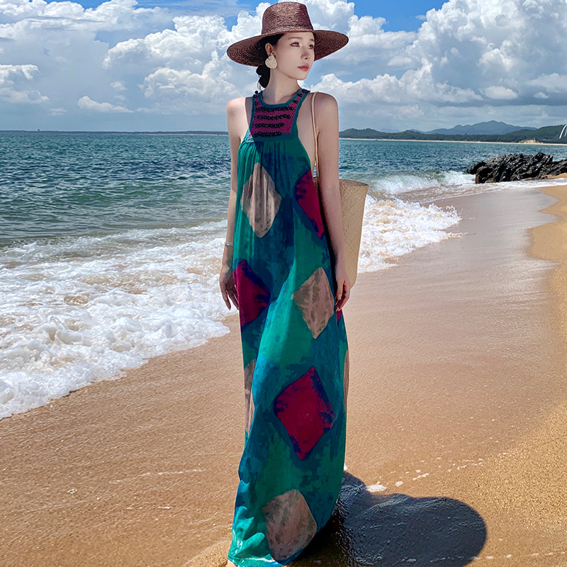 泰国海边度假风裙子性感露背串珠印花连衣裙云南大理旅游穿搭女装