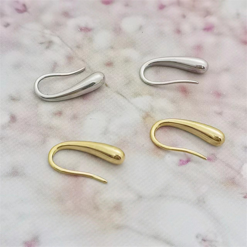 1 Pair Classic Style Commute U Shape Solid Color Stainless Steel Earrings display picture 1