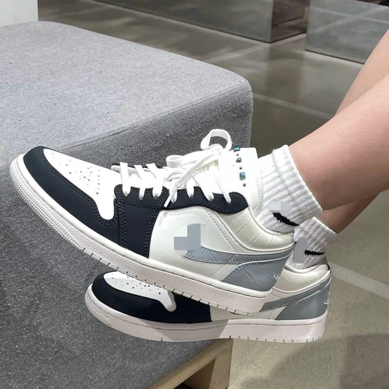 Putian Shoes Jordan Aj1 Low-Top Men's Shoes Reverse Hook Men's and Women's Sneakers Mocha Smoke Gray Couple's Sports Basketball Shoes Putian Shoes Jordan Aj1 Low-Top Men's Shoes Reverse Hook Men's and Women's Sneakers Mocha Smoke Gray Couple's Sports Basketball Shoes
