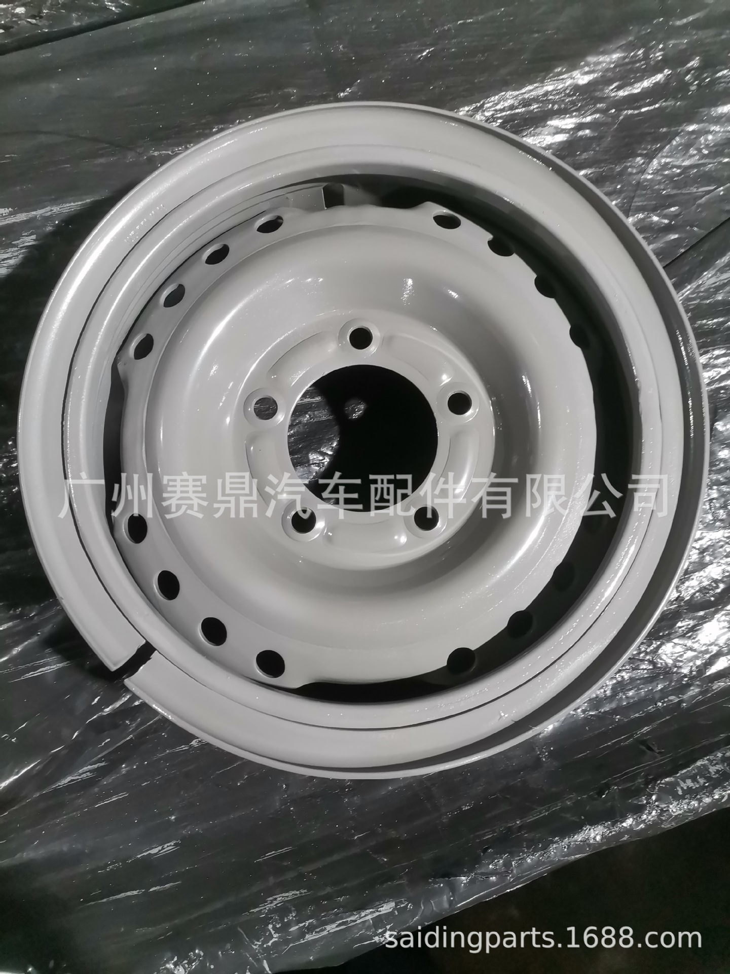 42610-60320 Is Suitable for Toyota Land Cruiser Hzj79 Wheel Hub 16-5.5J 16inch Car Wheel Hub