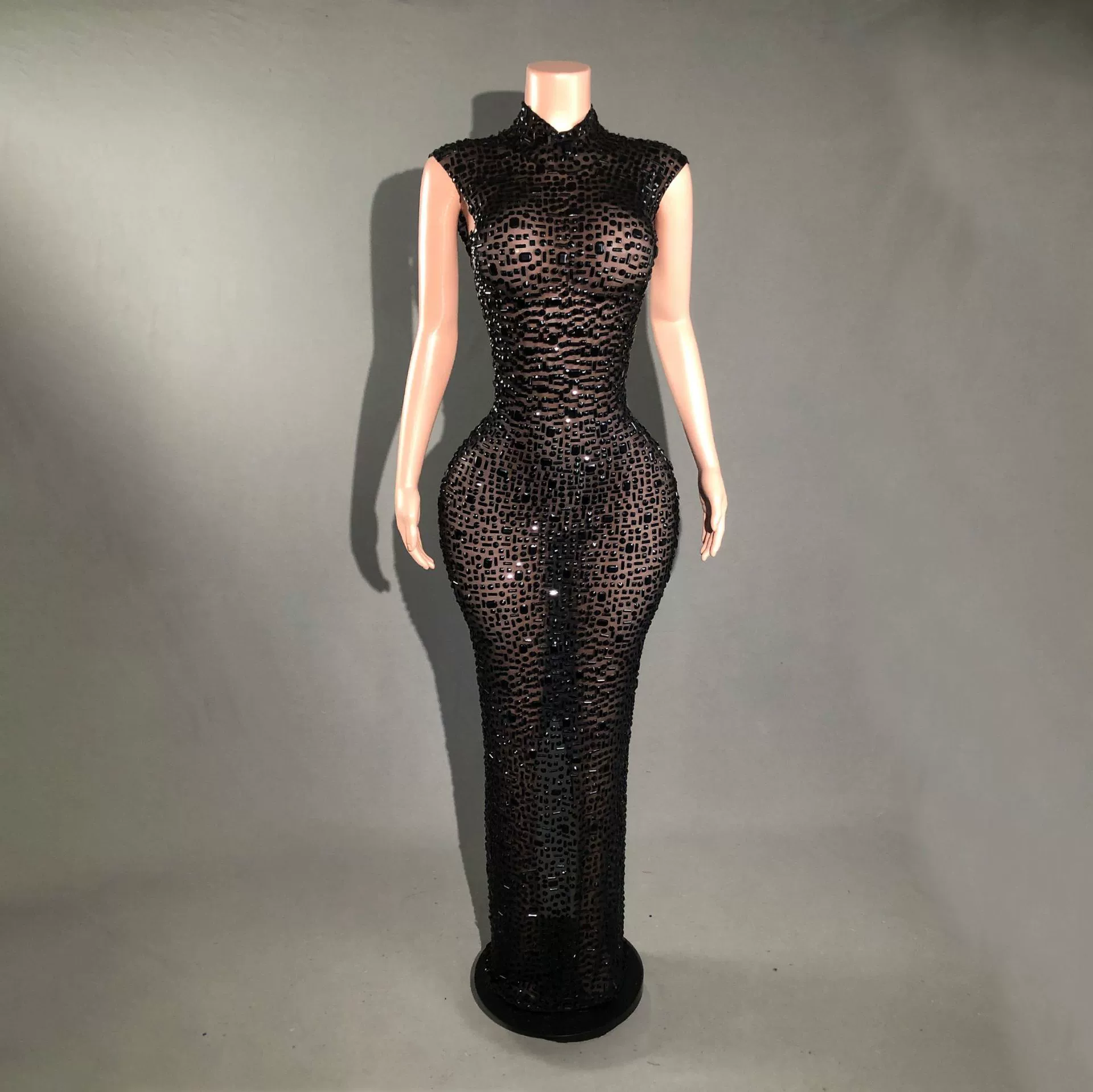 Перспектива ночной клуб, выдолбленный Amazon внешней торговли