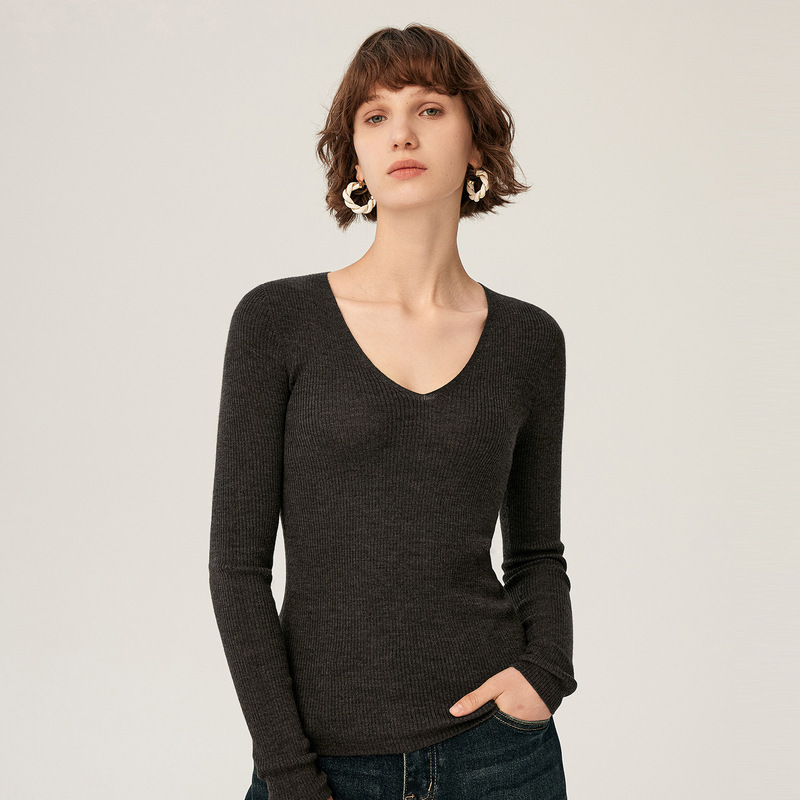 Seamless One-Piece Worsted Yangzi Yarn 100% Pure Wool Sweater V Neck Slim Knitted Bottoming Shirt Top Thin Sweater