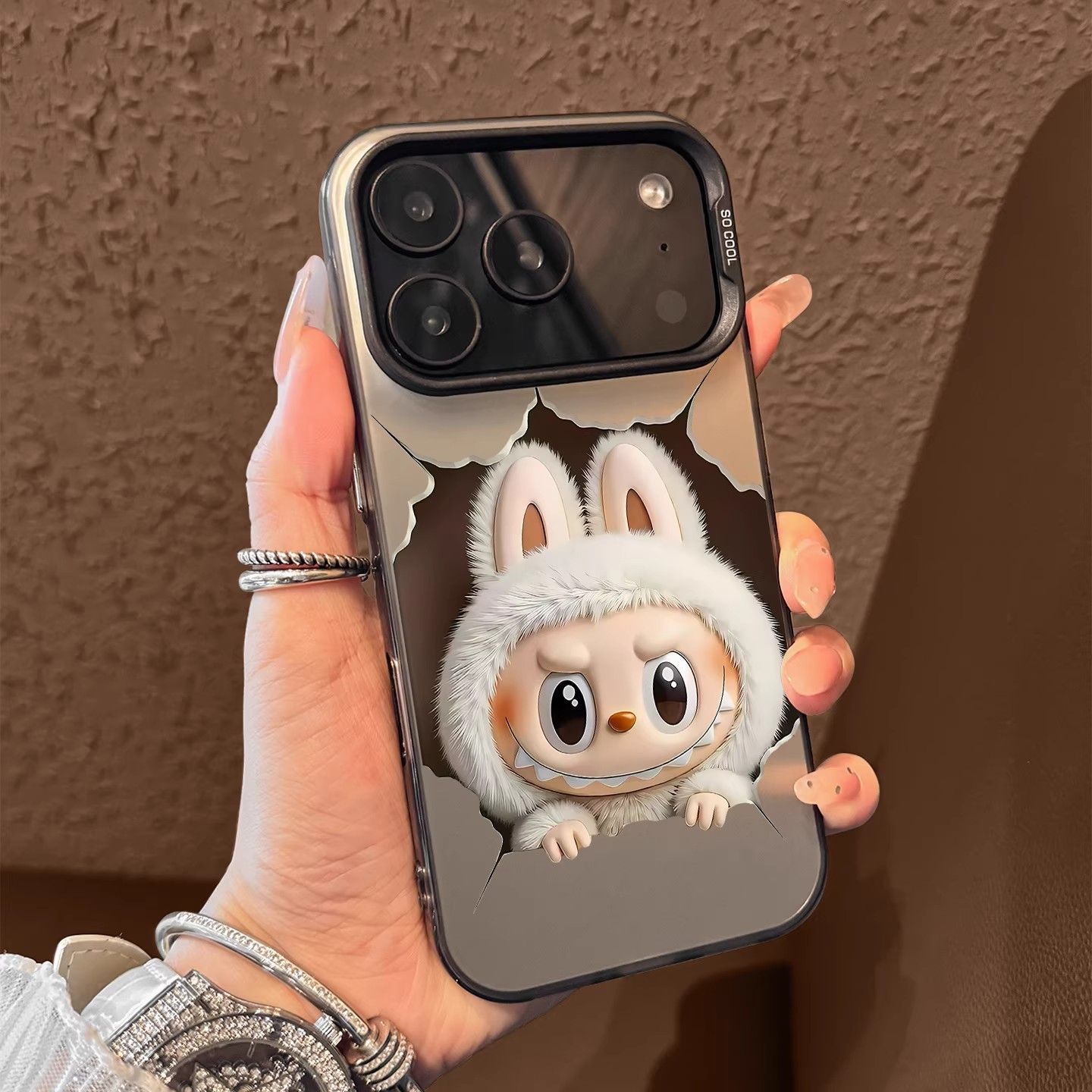 Wall-Breaking Little Monster Suitable for Apple 17 Mobile Phone Case Iphone17Pro New Air Cartoon 17Promax Cute