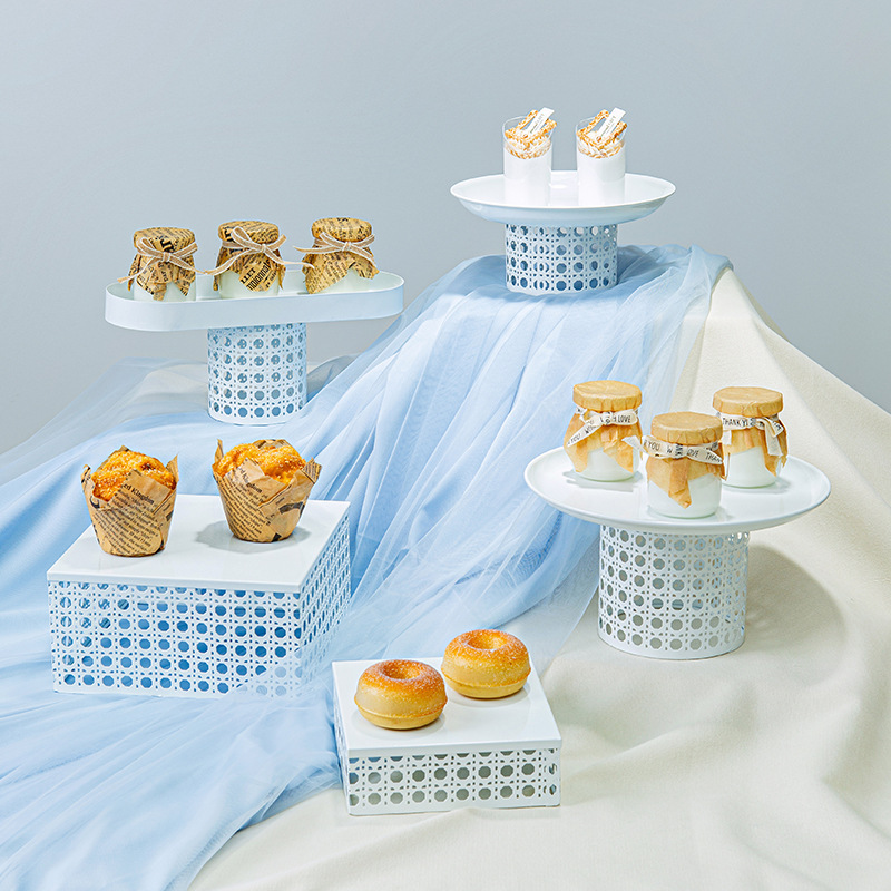 European Style White Dessert Table Ornaments Wedding Engagement Cake Display Stand Afternoon Tea Snack Tray Cupcake Stand