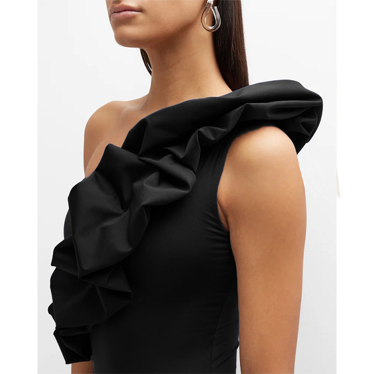 GraceChic 2024 European And American One-Piece Air Layer Decoration Solid Color High-End Swimsuit For Women_voghion.com