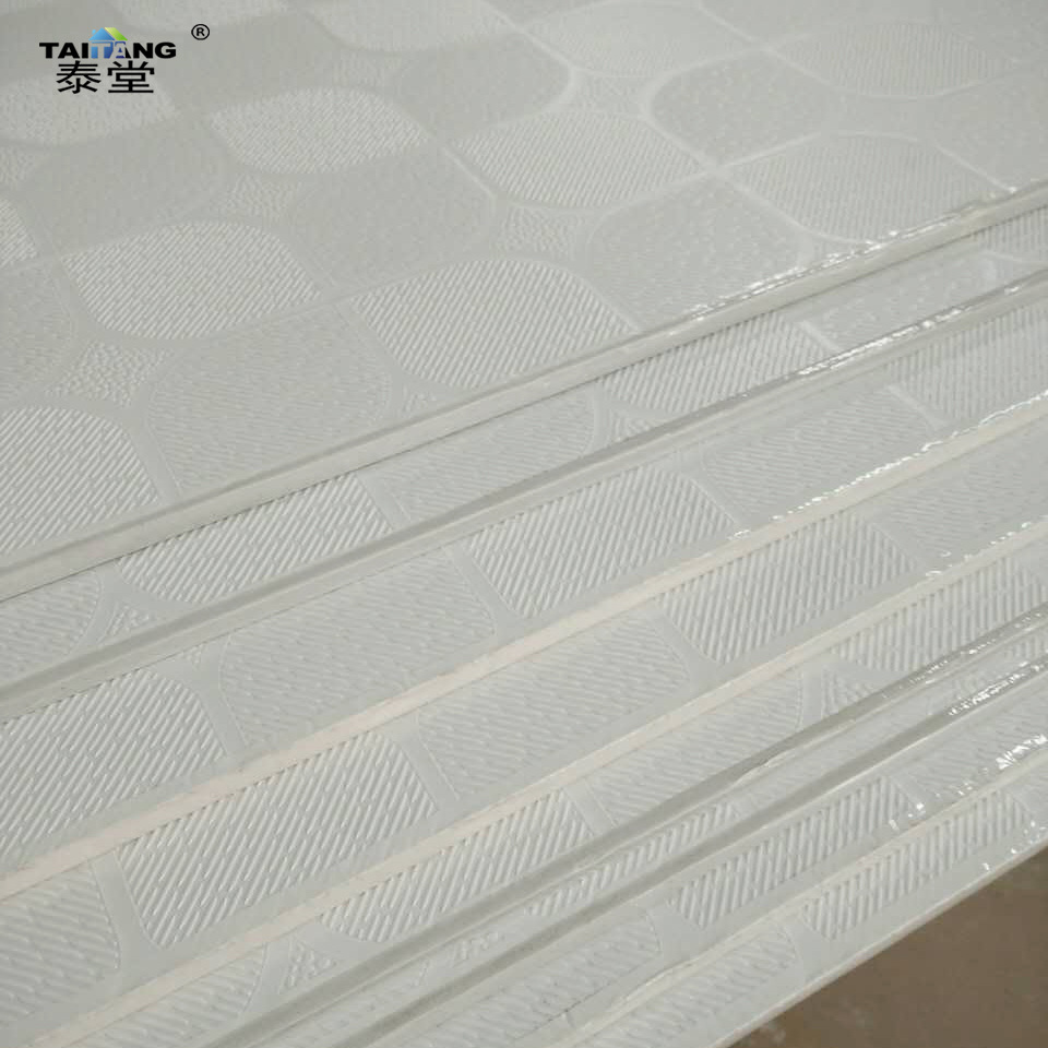 595*9mm blanco Pvc laminado placa de yeso azulejos Pvc yeso techo 600X1200Mm