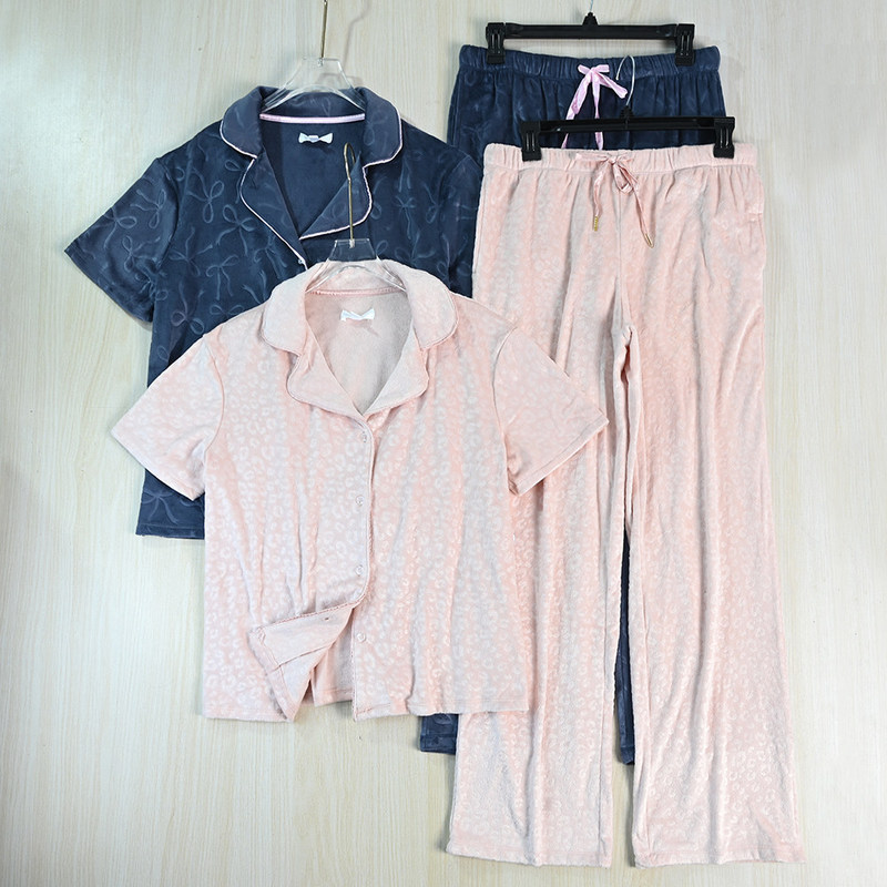 Siqi Women's Clothing 263/19 Soft and Comfortable Embossed Double-Sided Velvet Short-Sleeved Top and Long Pants Loose-Fitting Home Wear Set Siqi Women's Clothing 263/19 Soft and Comfortable Embossed Double-Sided Velvet Short-Sleeved Top and Long Pants Loose-Fitting Home Wear Set