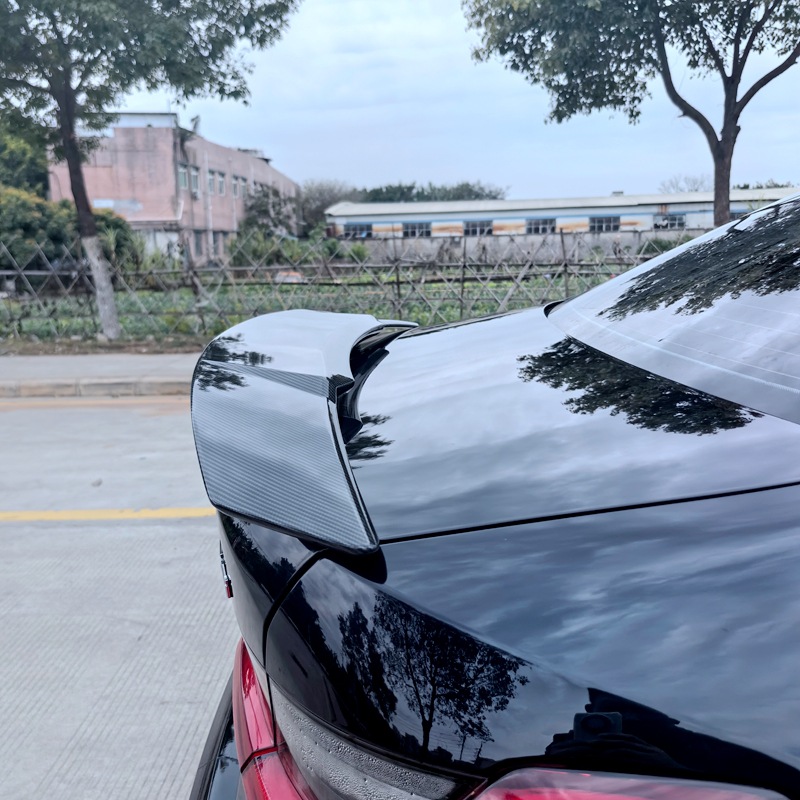 Suitable for Car Modification Electric Adjustable Rear Wing Universal Black/Carbon Fiber Pattern with Lighted Perforated Fixed Wing