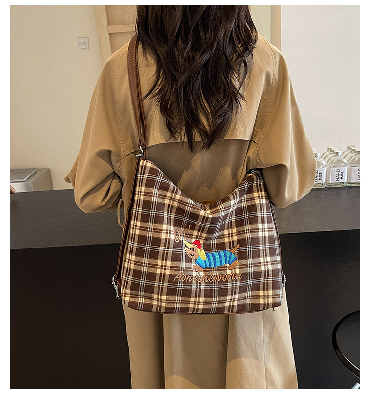 New Super Hot Large Capacity Women's Cute Sausage Dog Plaid Shoulder Autumn/Winter Versatile Fashion Simple Tote Bag_voghion.com