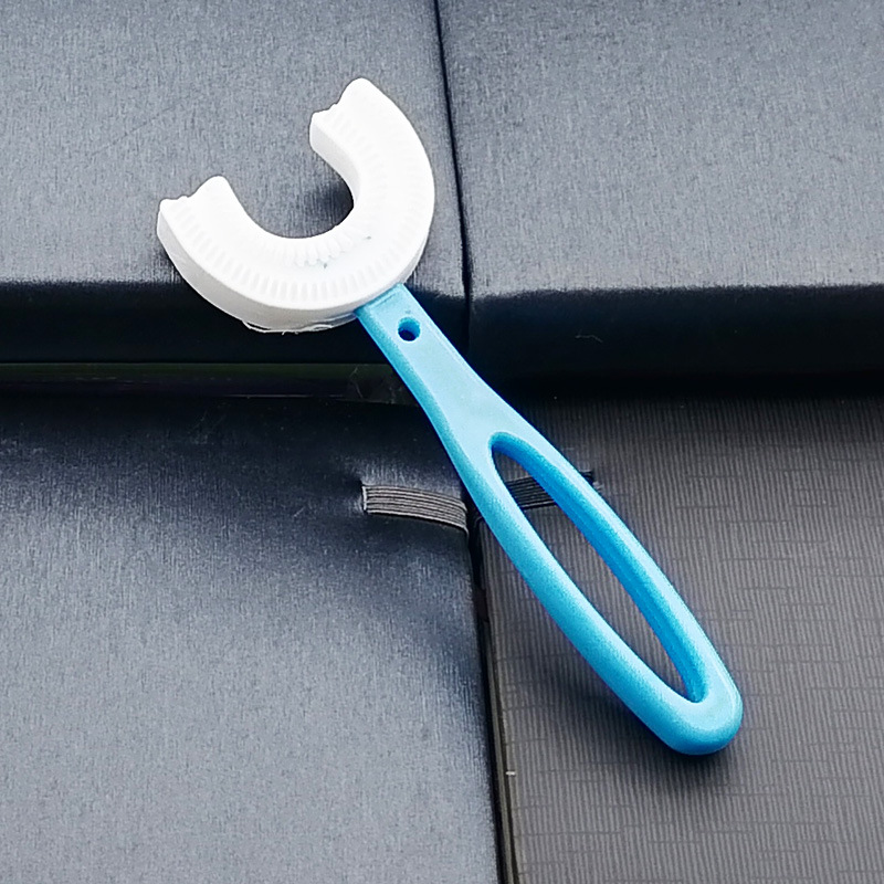 D2625 cepillo de dientes en forma de U para niños manual de bebé cepillado artefacto limpiador de dientes 2 yuanes Tienda 2 yuanes grandes almacenes al por mayor