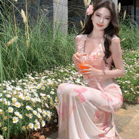 2026新款夏季法式甜美度假风包臀长裙蝴蝶印花荷叶边纯欲连衣裙女