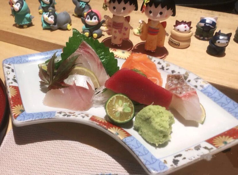 Japanese-Style Ceramic Tableware Fan-Shaped Flat Plate Salmon Sushi Platter Squid Roll Plate Dessert Plate Snack Plate Japanese-Style Ceramic Tableware Fan-Shaped Flat Plate Salmon Sushi Platter Squid Roll Plate Dessert Plate Snack Plate