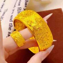 Խ��ɳ�����Čm͢�L��ɫ���A����ĵ�������ָ���C�������Ů���