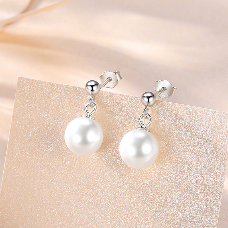 S925 pendientes de plata esterlina estilo coreano cuentas redondas pequeños pendientes de perlas de las mujeres francés elegante moda corta chica pendientes