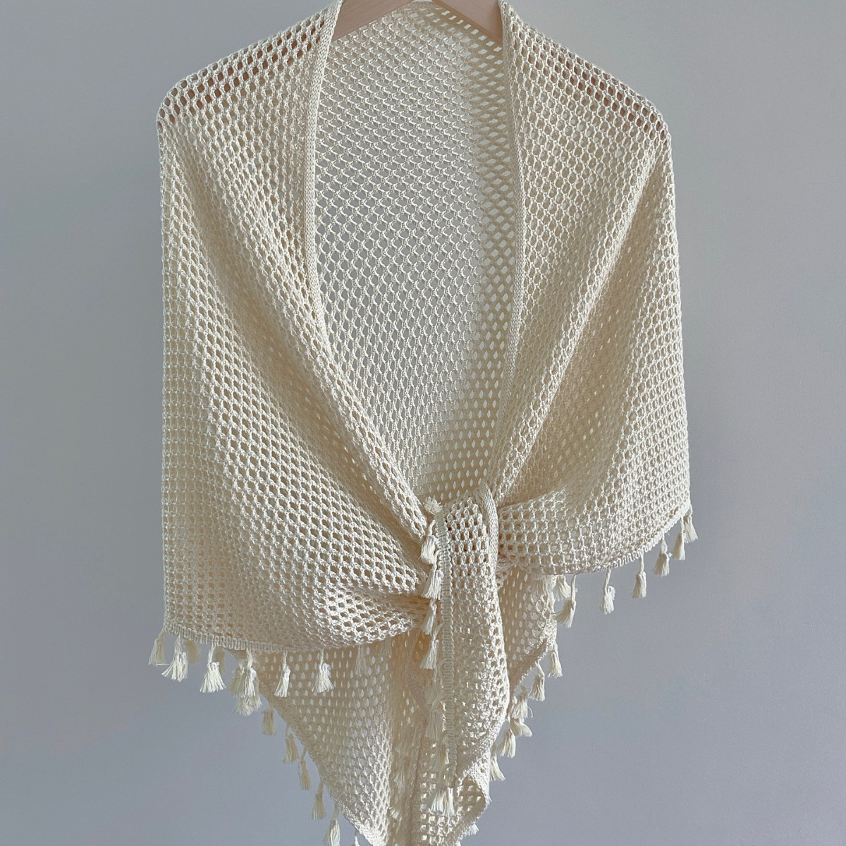 Elegant Retro Cheongsam Triangular Shawl With High End Fringe Cape_voghion.com
