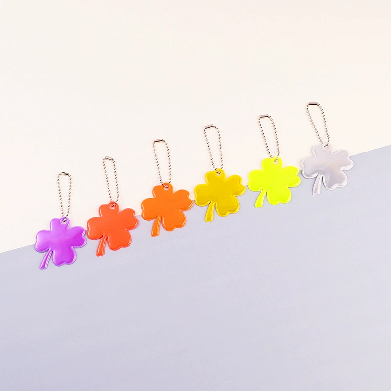 Светоотражающий кулон с четырьмя листами клевера, многоцветная школьная сумка, сумка на плечо, светоотражающие украшения, безопасный светоотражающий предупреждающий кулон для ночной езды на велосипеде