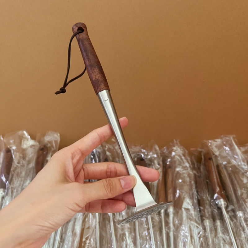 Presse-purée en bois de noyer 316 en acier inoxydable pour purée d'œufs et aliments pour bébé_voghion.com