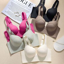 ���ո��������С������Ů������MM�޺۲������ʾ�£������������