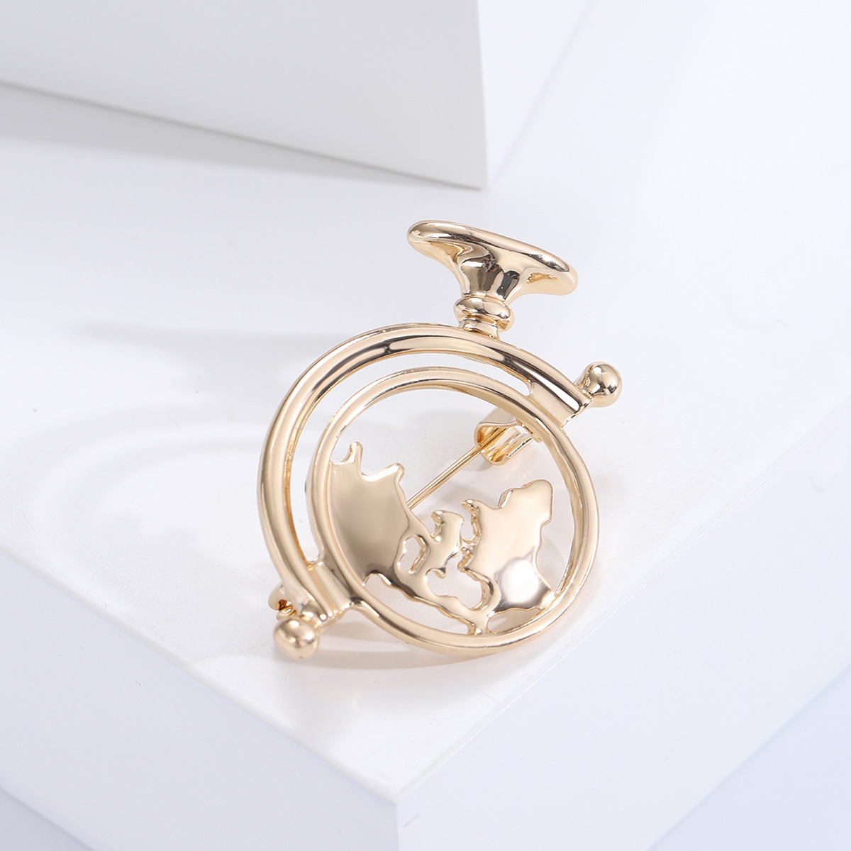Plating Design Basic Pin Geometric Alloy Plating Unisex Brooches