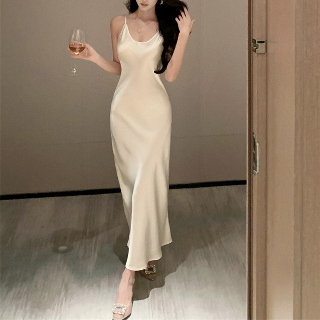 French-Style Large U-Neck Bias-Cut Acetate Satin Slip Dress for Women, Waist-Cinching Elegant Long Dress, Summer 2026 Pure Desire Style