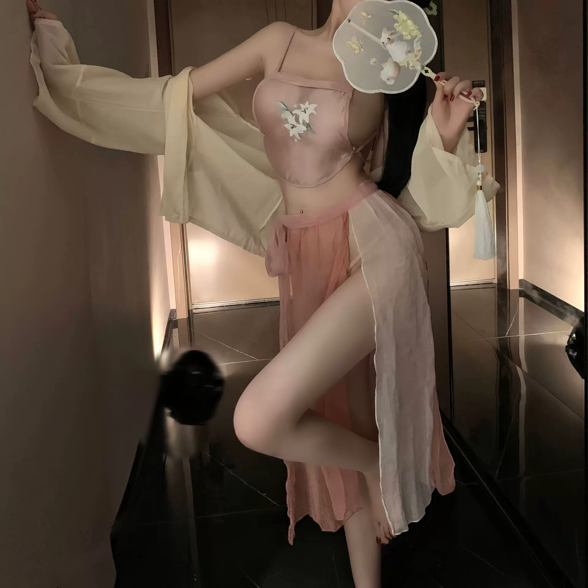 馋奶猫情趣内衣女士复古透视性感汉服制服角色扮演套装肚兜诱惑