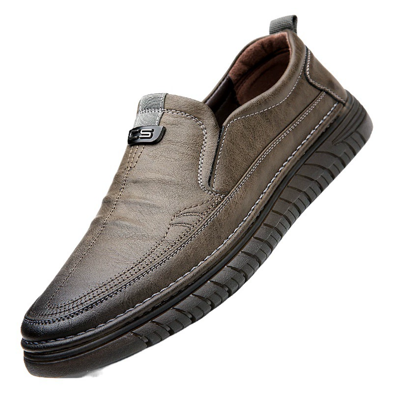 Мужские туфли с противоскользящей подошвой, новая осенняя модель, повседневные туфли без шнурков для офиса, стильные универсальные кожаные туфли, мужские туфли с мягкой резиновой подошвой.
