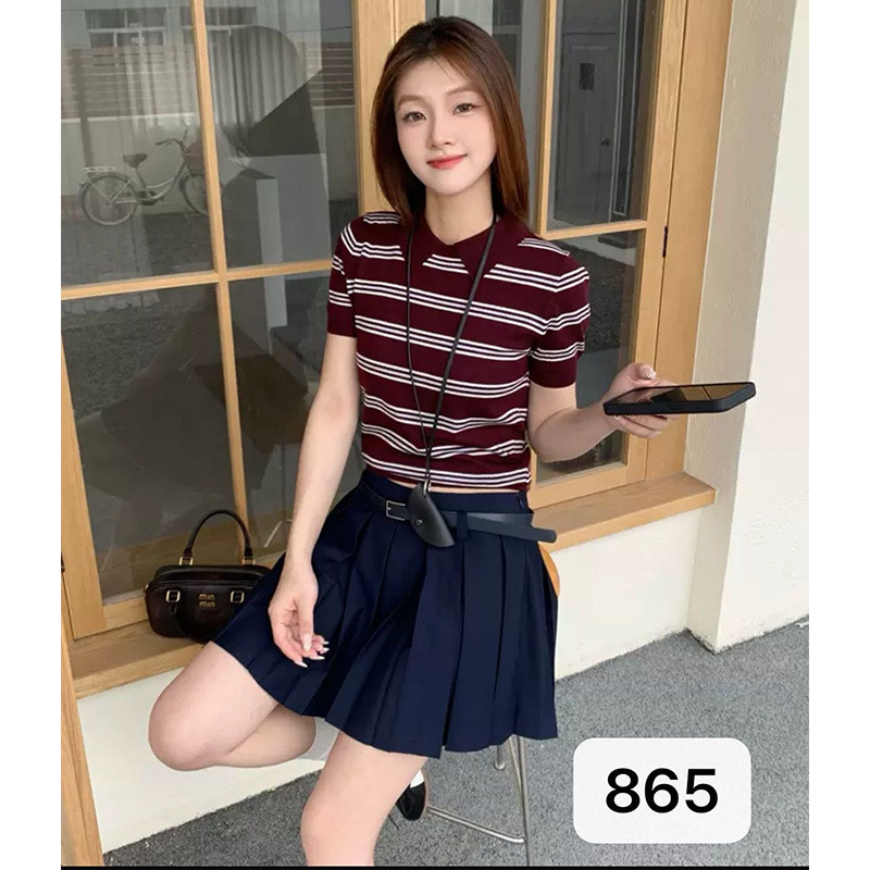 Fashionable Design with a Sense of Elegance, Summer Young Polo Knit Sweater Women's Striped Short-Sleeve T-Shirt with a High-End Feel