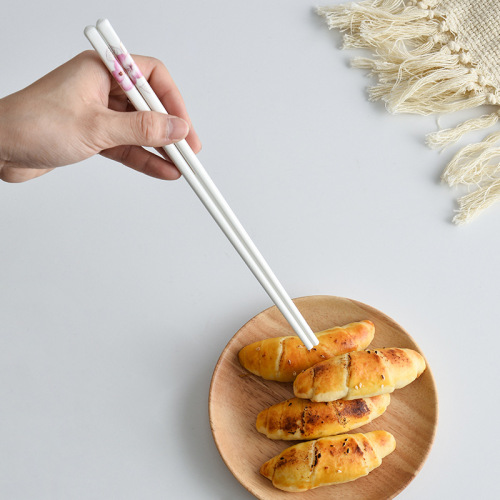 New ceramic chopsticks/Easy to hold/Resistant to mold/Gift box/Home use/gift affordable simple daisy flower small fresh and clean