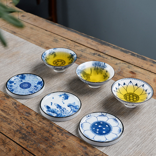 Antique blue and white porcelain teacup coaster round heat insulating coaster Japanese style home teacloth tea set accessories small tea tray