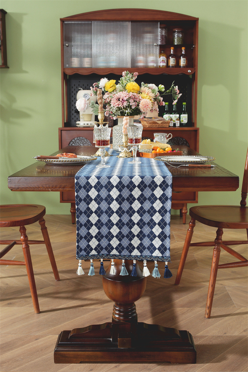 American Retro Geometric Jacquard Tassel Table Runner For Home_voghion.com
