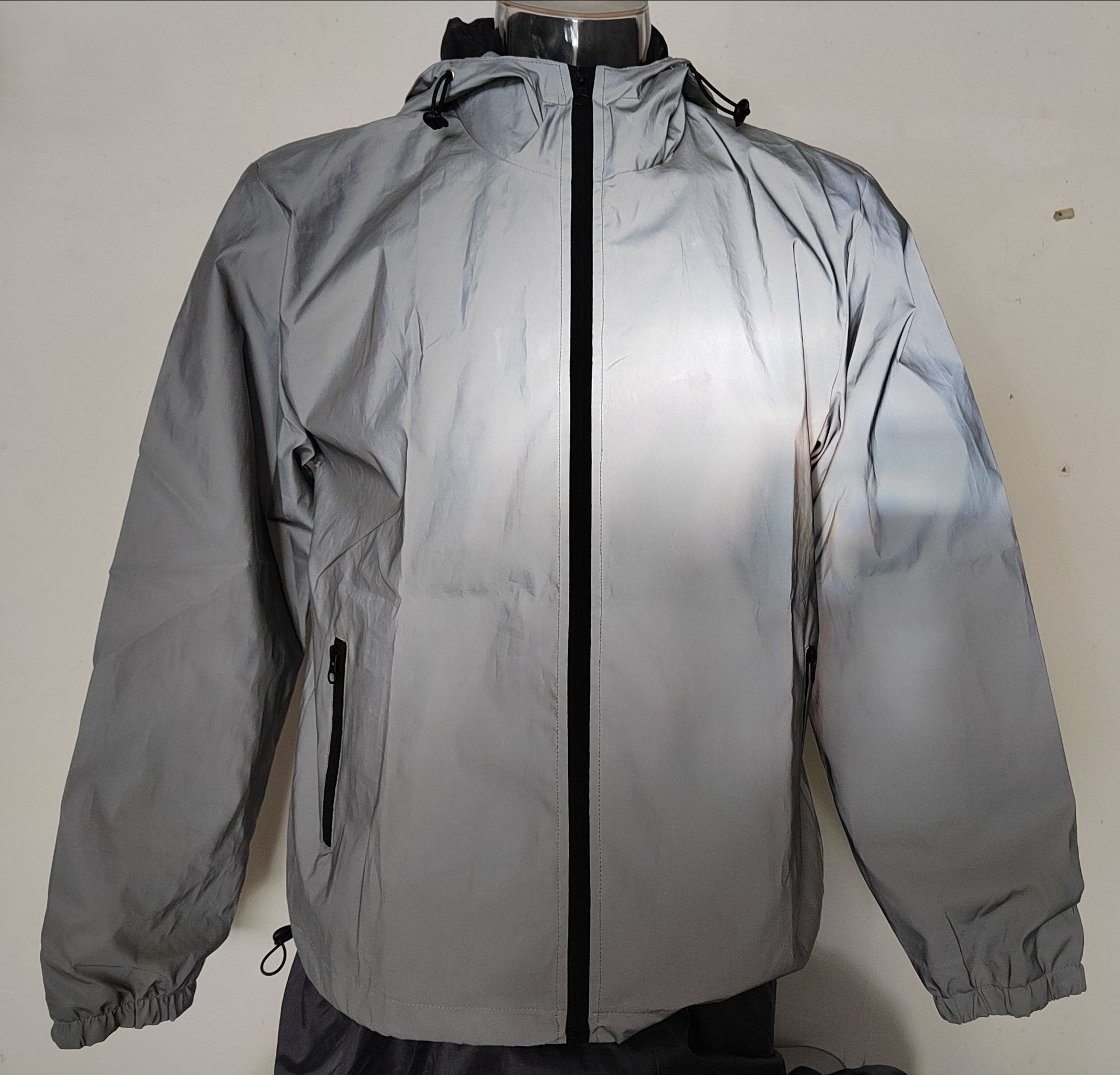 Safe retroreflective jacket