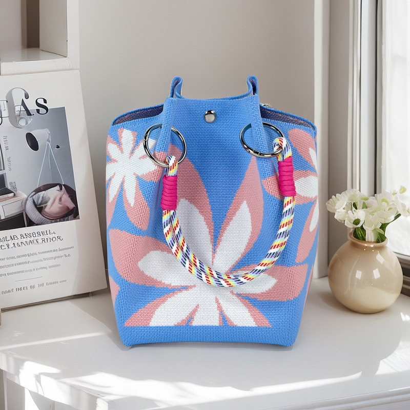 Nicho de diseño blanco y negro jersey jersey bolso de mano casual versátil gran capacidad bolso de mochila fábrica directa