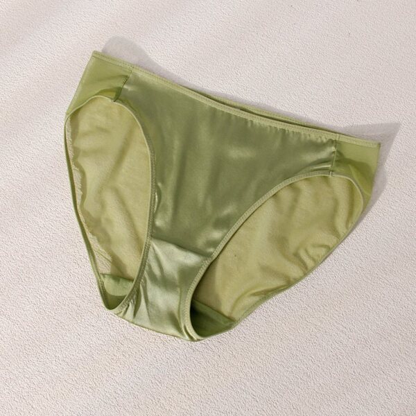 Comfortable silk underwear