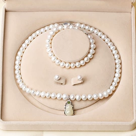 翡翠项饰;翡翠手饰;天然珍珠项饰