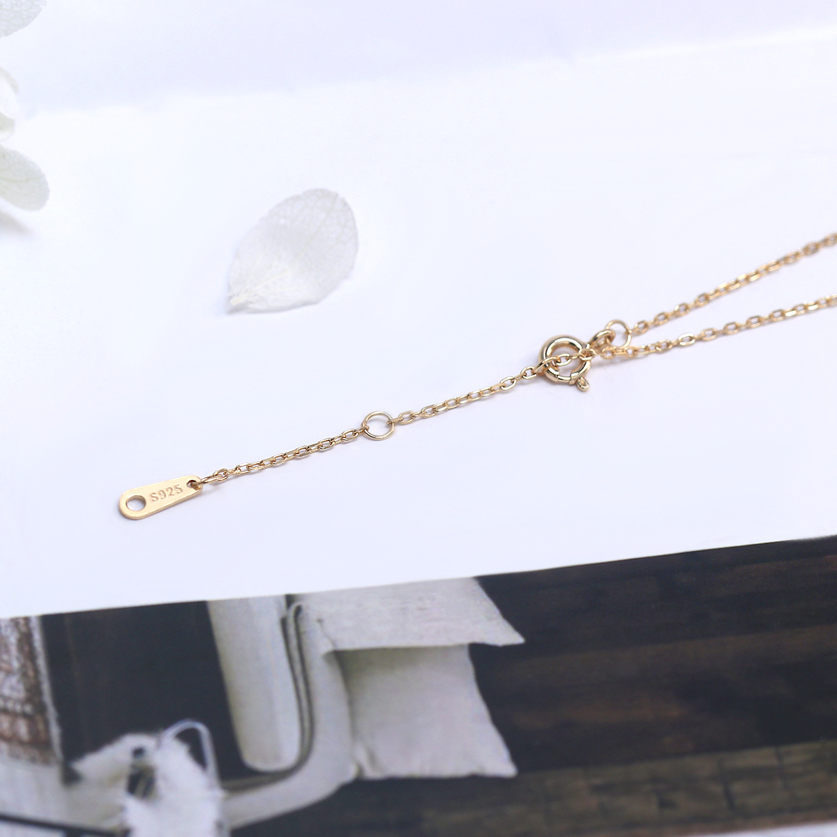 Women's Gender 925 Sterling Silver Peridot Cable Chain Geometric Pendant Necklace
