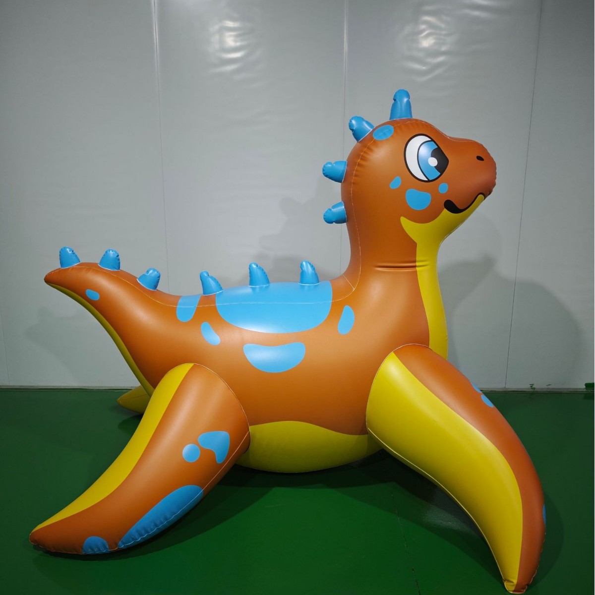 跨境1.5/3米大型充气海龙坐骑 恐龙浮排漂浮水上浮床派对动物坐骑