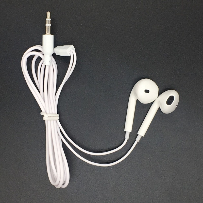 外国貿易の贈り物の航空mp3イヤホンは耳に入ります。|undefined