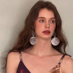 ディスクマザーオブパールロングタッセルイヤリング婚約結婚式写真イヤリング誇張ニッチデザインイヤリングイヤリング女性用