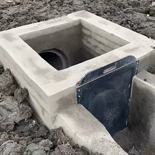 定制加工水田放水闸门PE板闸门PP板加工件聚乙烯塑料板手提闸门板