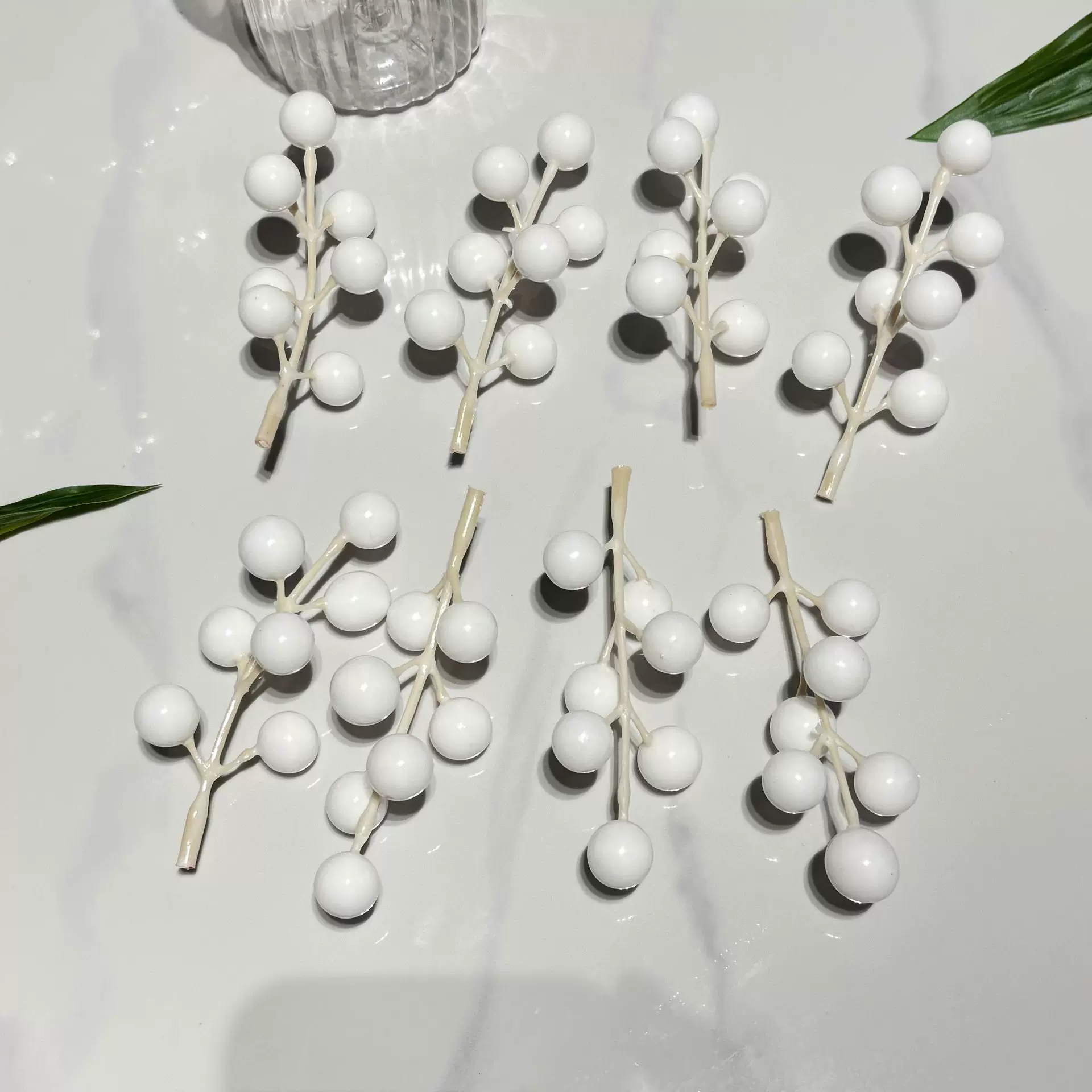厂家仿真红果白色7头红果 圣诞节红果装饰摆件发财果冬青果枝批发
