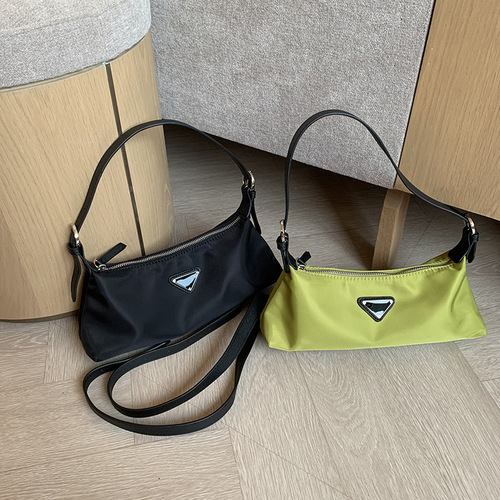 Summer  New Leisure Underarm Bag for Women, Simple Oxford Cloth Single Shoulder Bag, Croissant Bag, Crossbody and Hand-held Bag, Wholesale