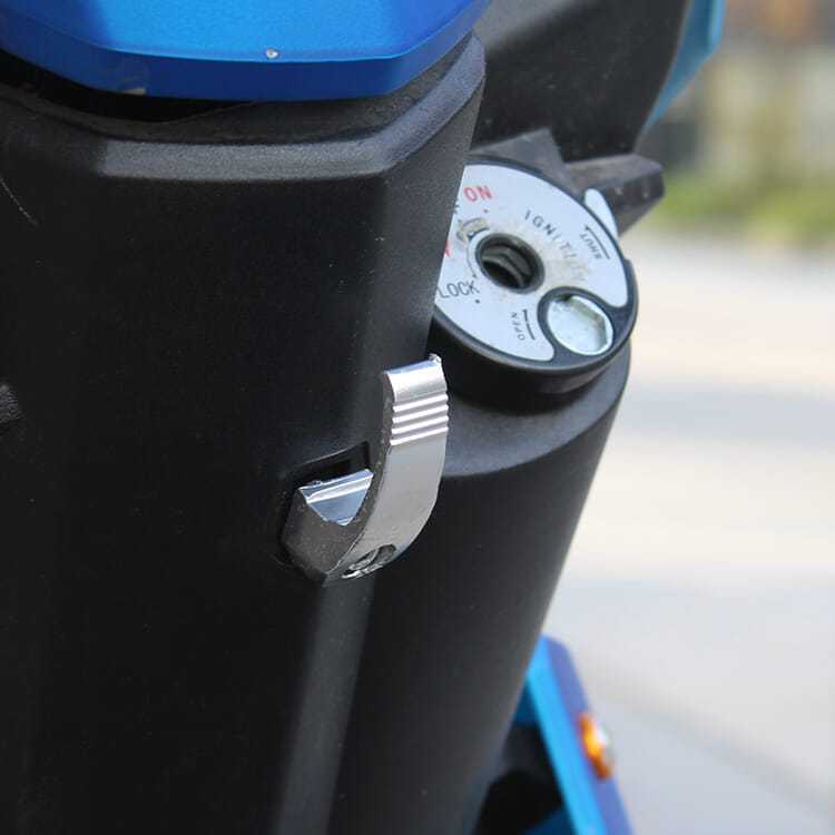 Pedal de la motocicleta gancho colgante de aleación de aluminio bicicleta universal gancho de equipaje coche eléctrico solo agujero gancho modificación Asamblea