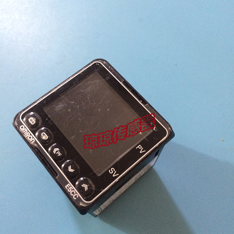 A021*欧姆龙温控器E5CC-QX2DSM-802/QXTASM/TCX3DSM/QX2ADM-004