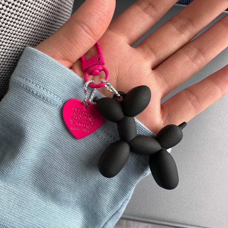 Cp51 Dopamine Rose Red with Black Keychain Pendant Female Internet Celebrity High-End Niche Handmade Balloon Dog Bag Pendant