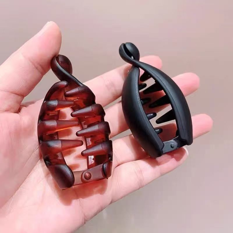 Non-Slip Small Banana Hair Clip for Women with Thin Hair, Triangular Claw Clip, Vertical Clip for Ponytail, Twist Clip, Korean Hair Accessory Non-Slip Small Banana Hair Clip for Women with Thin Hair, Triangular Claw Clip, Vertical Clip for Ponytail, Twist Clip, Korean Hair Accessory
