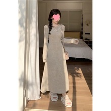 法式针织连衣裙女秋冬2023新款翻领气质收腰显瘦中长款长袖打底裙